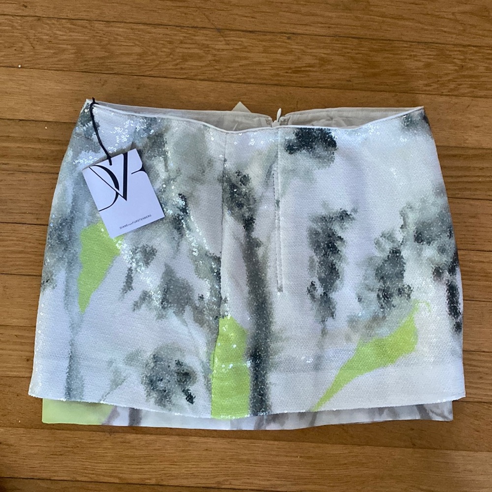 DIANE VON FURSTENBERG ELLEY MINI PRINTED SEQUINS THREE HAZE SKIRT 4 NEW